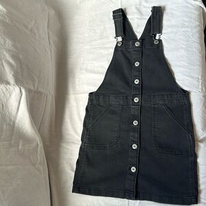 Oshkosh B’gosh girls Vestbak black denim dress size 8.